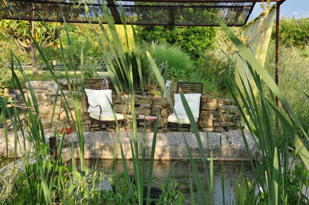 Bed and Breakfast Le Mas En Provence Entrechaux Exterior foto