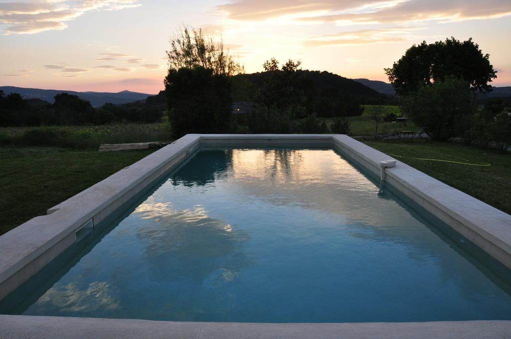 Bed and Breakfast Le Mas En Provence Entrechaux Exterior foto