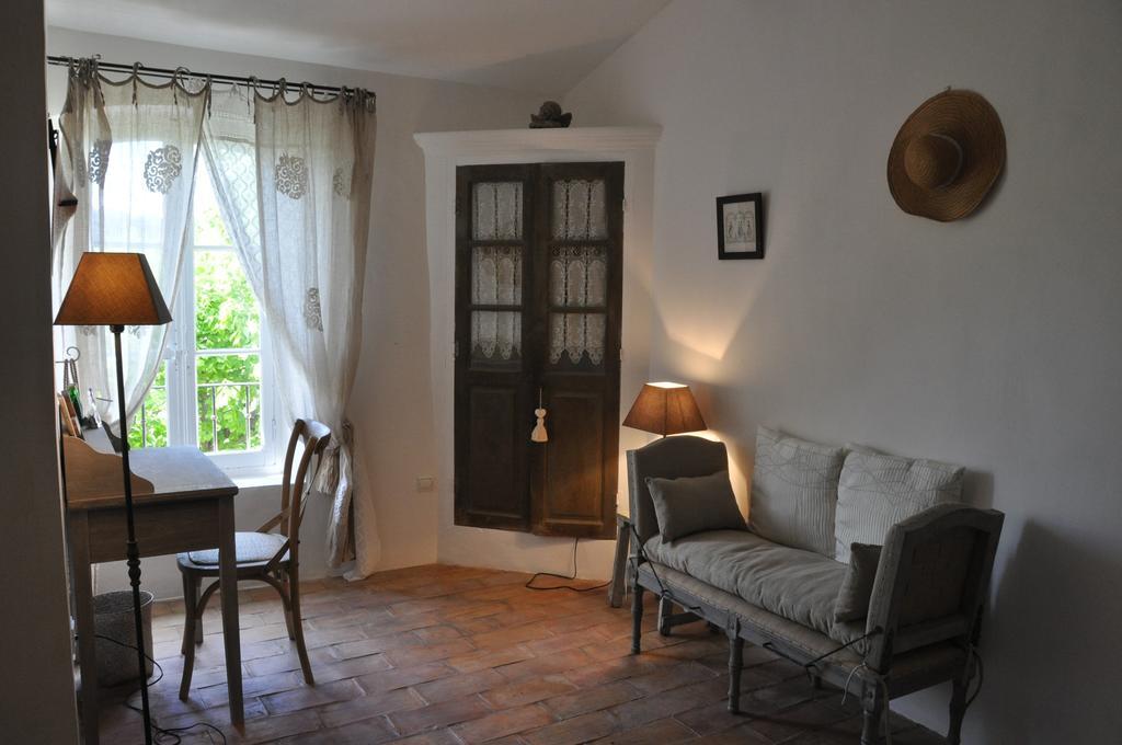 Bed and Breakfast Le Mas En Provence Entrechaux Exterior foto